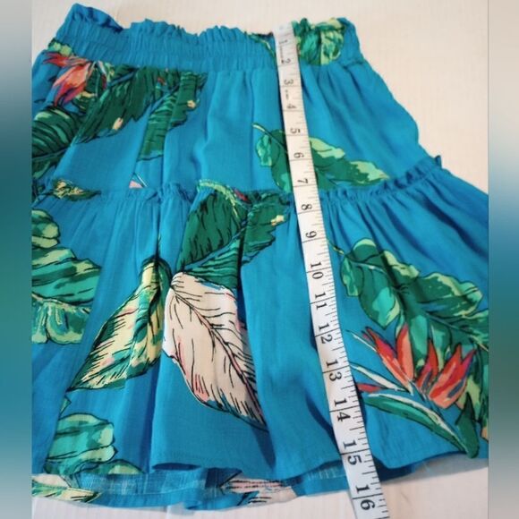 Tropical print ruffle trimmed tiered mini skirt - Picture 6 of 7